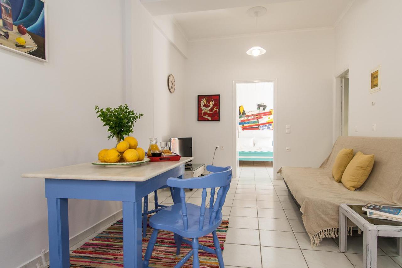 Armenaki At The Center Of Apartament